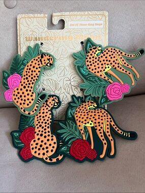 NWT Wandering Moon Leopard Luggage Tags 🐆